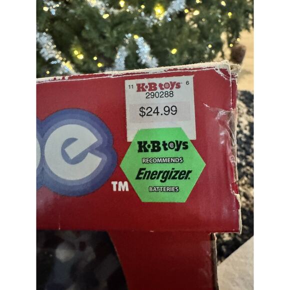 NIB 2005 Gemmy Animated Christmas Table Top 11" Snow Globe With Music & Lights - Picture 9 of 11